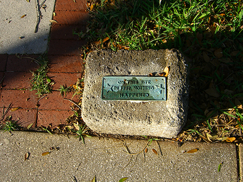Historic plaque at Lake Maria Sanchez
