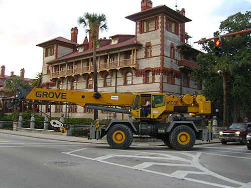 Picture of Crane Passing Flagler College