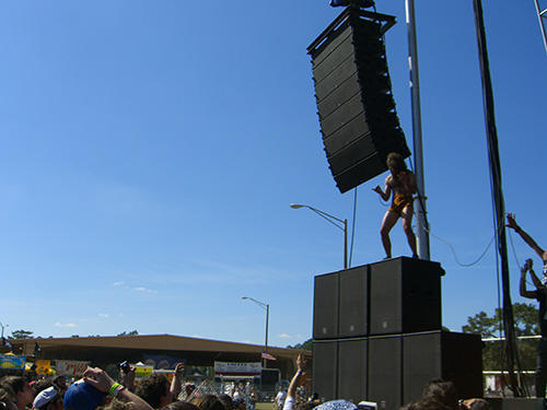 Pictures of Monotonix at Harvest of Hope Fest