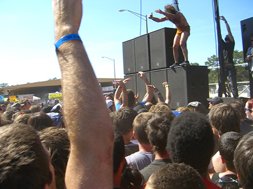 Pictures of Monotonix at Harvest of Hope Fest