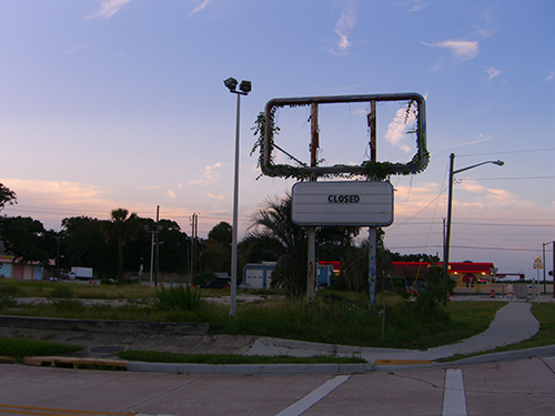 Lot Closed Sign Photo