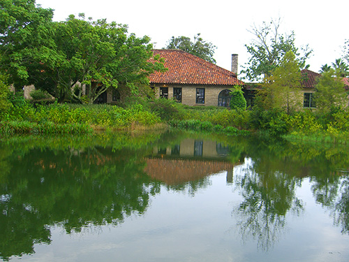 Visitor Center Reflection Pool Picture