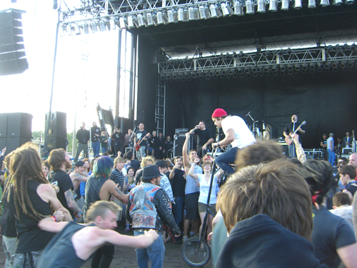 7 Seconds Tall Bike Moshpit at Harvest of Hope