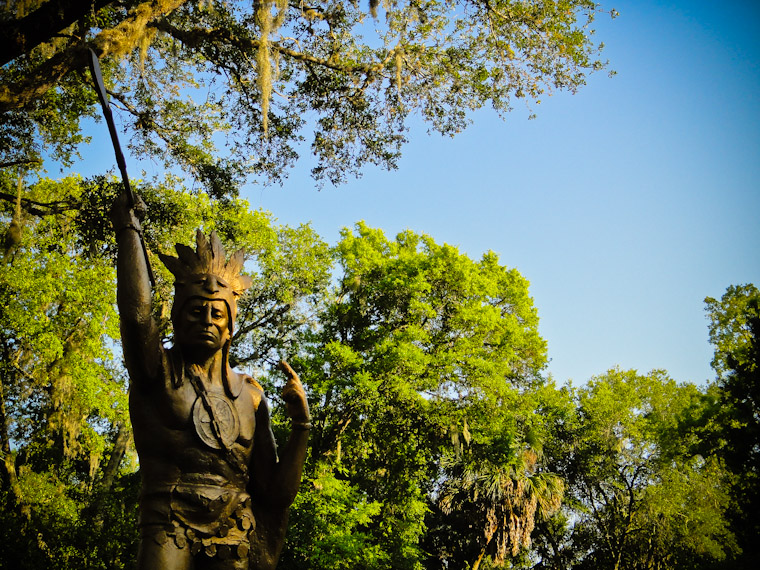 Picture of Chief Saturiwo statue at the Fountain of Youth