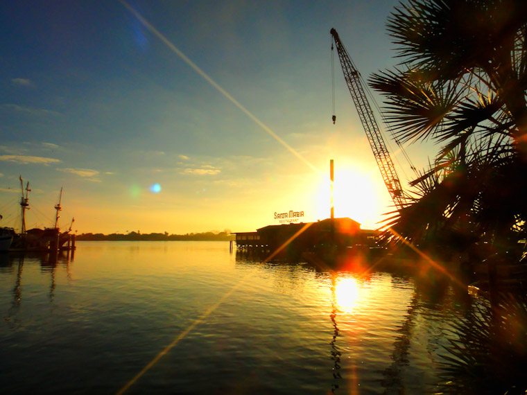 Santa Maria Restaurant and Crane