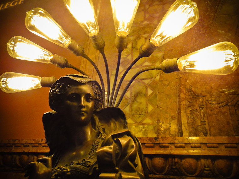 Flagler Bronze Sculpture Light