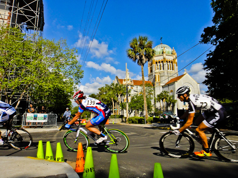 Velofest Crit Bike race at memorial presbyterian church