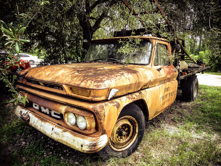 Rusty GMC truck at Florida Agricultural Center