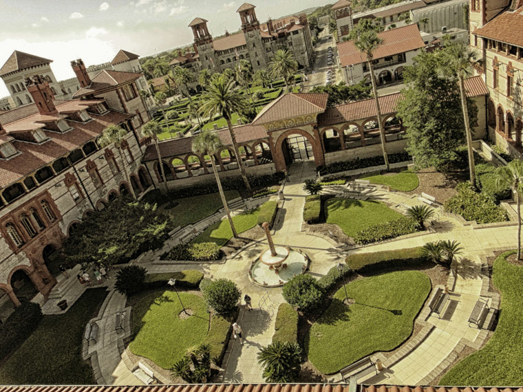 Ponce de Leon hotel courtyard lightner musem and Casa Monica