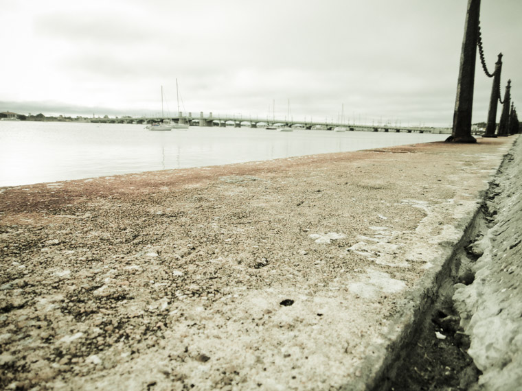 Seawall iron chains and bridge of lions