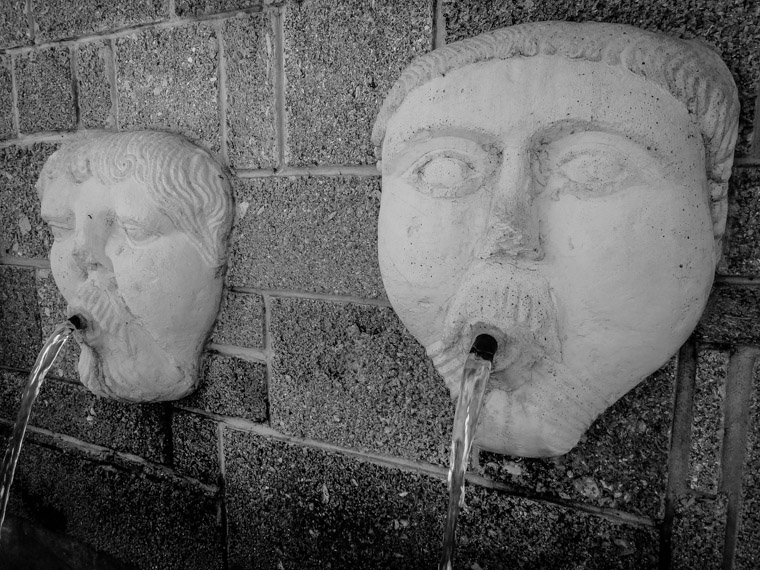 Fuente de los Canos de San Francisco Fountain from Aviles Spain