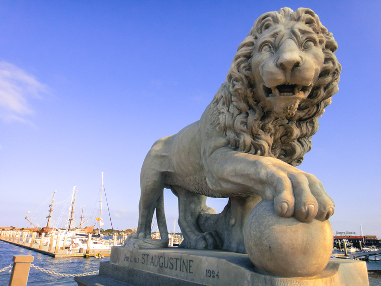 El Galeon Bridge of Lions Santa Maria Restaurant Dock Intracoastal