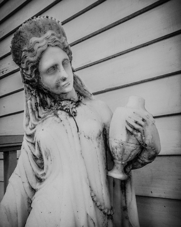 Dow museum of historic houses sculpture
