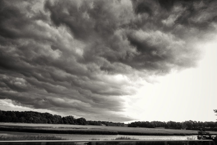 Thunderstorm rolling in over moultrie creek