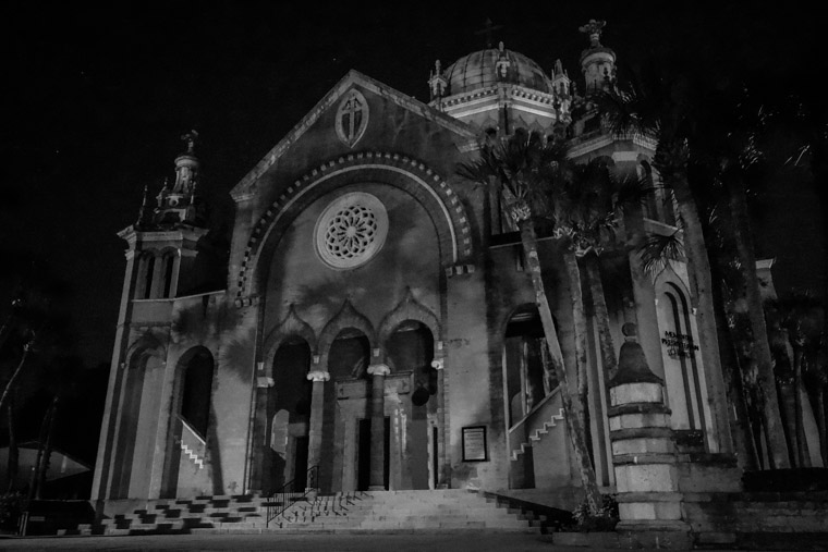 Memorial Presbyterian Church at night