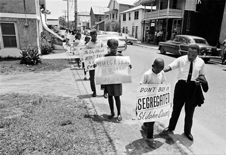 Martin Luther King Jr with demonstrators in St Johns County