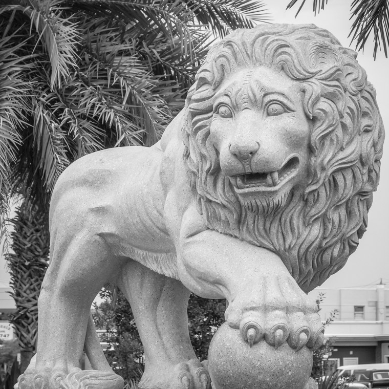 Bridge of lions sculpture