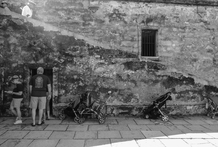 Catilo de san marcos fort tourists