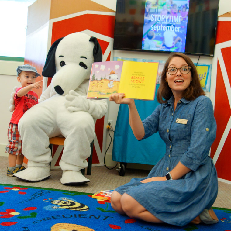 Public library kids story time snoopy peanuts